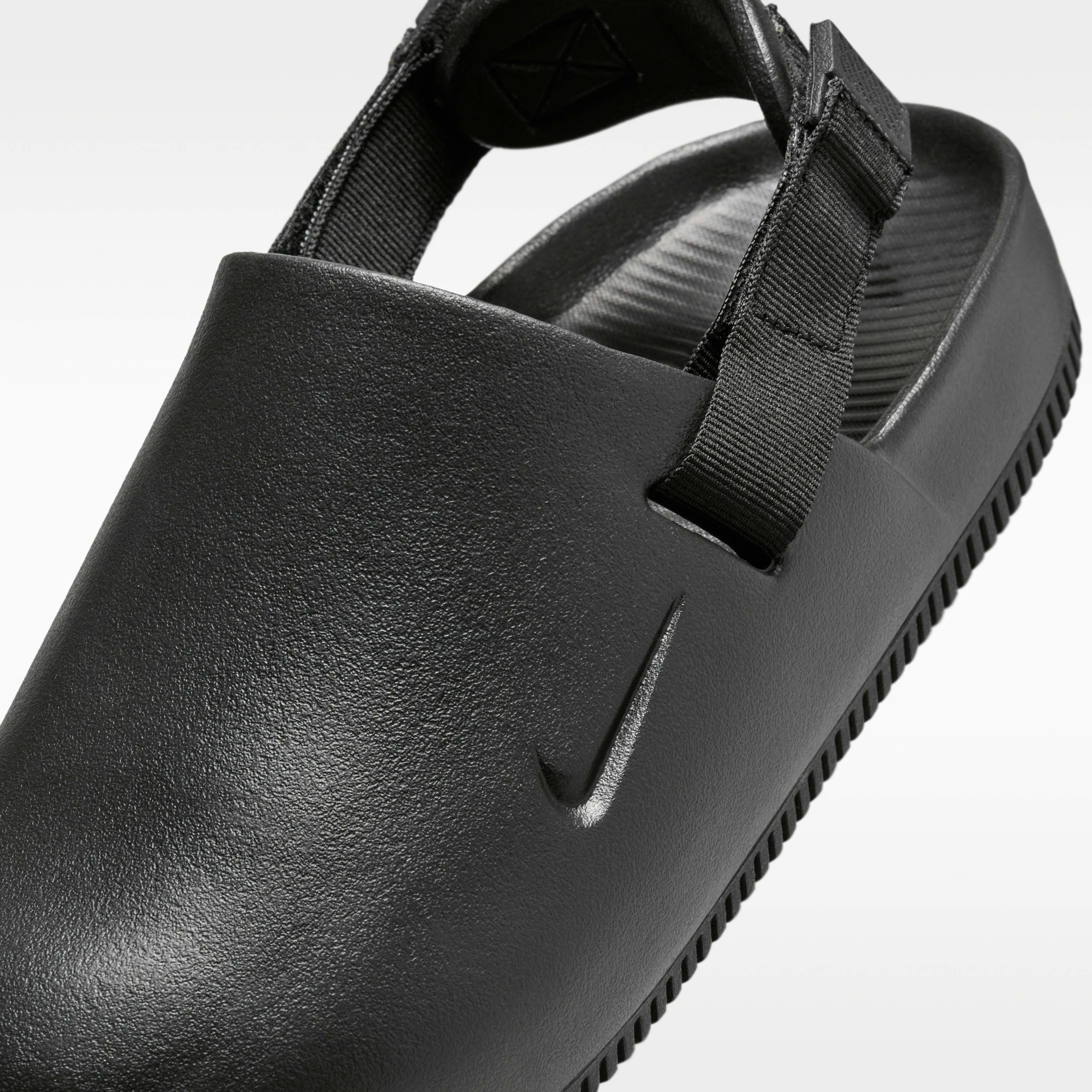 Nike Mind 001 Women's Pregame Mules | The Summit